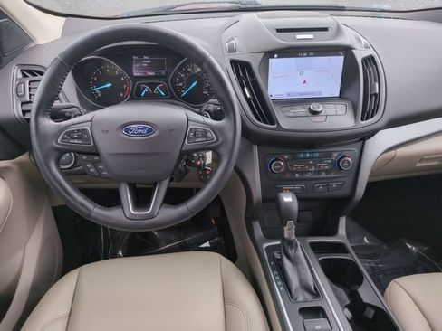 Used 2017 Ford Escape SE w/ SE Leather Comfort Package FWD image 28