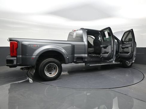 Used 2023 Ford F350 XLT w/ Camper Package AWD/4WD image 27