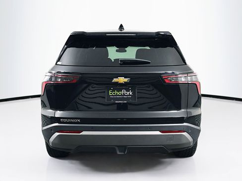 Used 2025 Chevrolet Equinox LT image 7