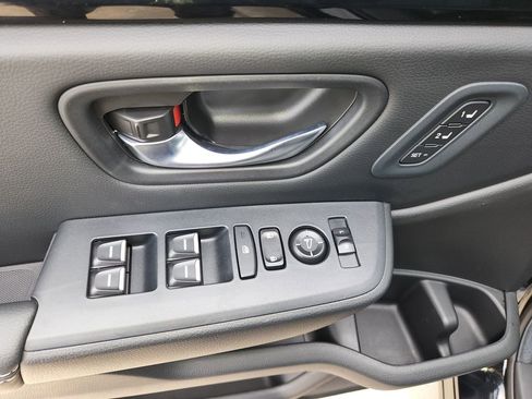 Used 2024 Honda Pilot Touring image 31