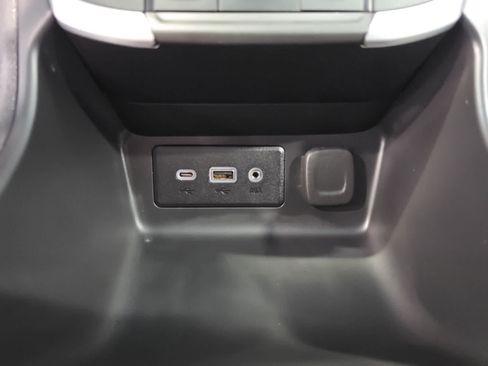Used 2022 GMC Terrain SLE FWD image 24