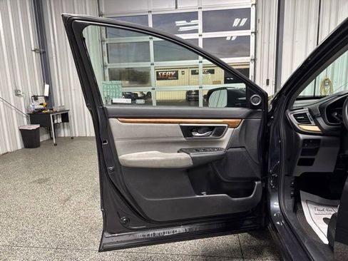 Used 2019 Honda CR-V EX image 7