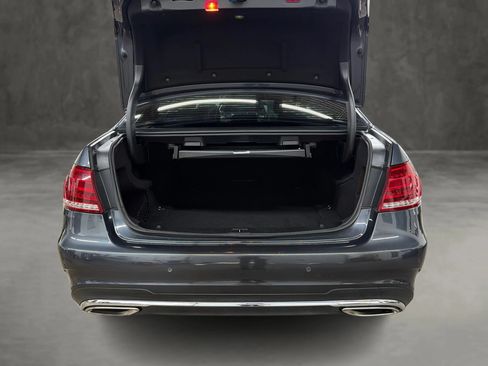 Used 2015 Mercedes-Benz E 400 4MATIC Sedan w/ Parking Assist Package image 12