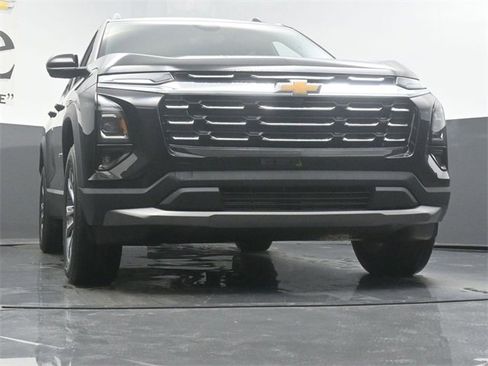 New 2026 Chevrolet Equinox LT w/ Safety and Technology Package image 3