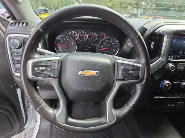 Used 2022 Chevrolet Silverado 1500 LT AWD/4WD image 12