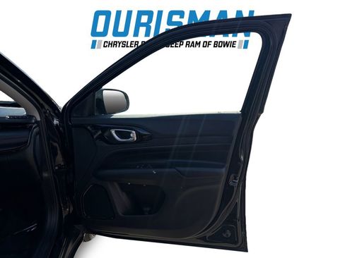 Used 2022 Jeep Compass Trailhawk image 16