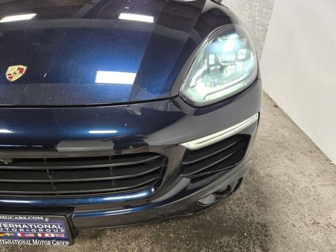 Used 2017 Porsche Cayenne S AWD/4WD image 6