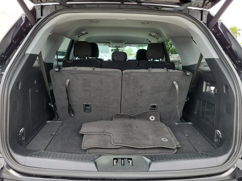 Used 2023 Ford Explorer XLT RWD image 15