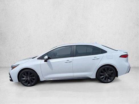 Certified 2026 Toyota Corolla SE w/ SE Package FWD image 9
