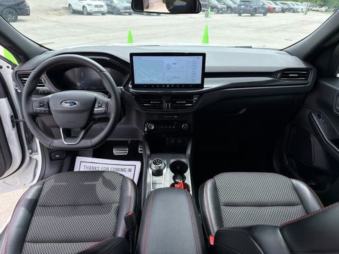 Used 2024 Ford Escape ST-Line w/ Tech Pack #1 FWD image 15