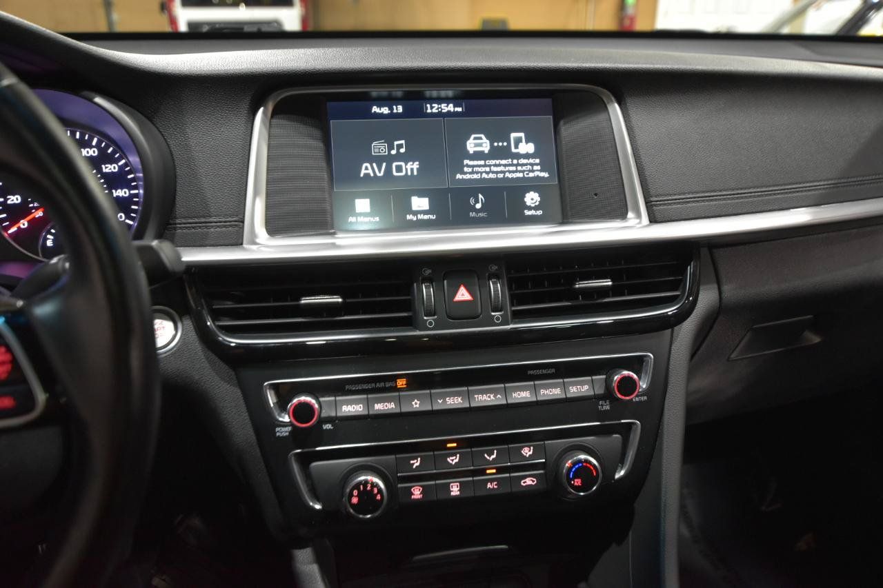 Used 2020 Kia Optima SE FWD image 18