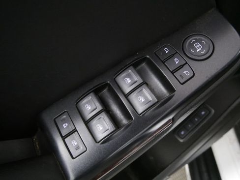Used 2020 GMC Yukon SLT AWD/4WD image 14