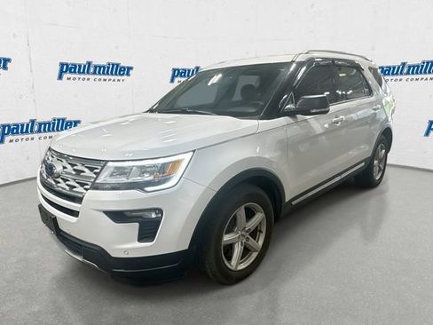 Used 2019 Ford Explorer XLT w/ Equipment Group 202A FWD image 1