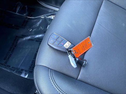 Certified 2023 Chevrolet Silverado 1500 LTZ image 11