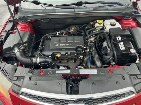 Used 2011 Chevrolet Cruze LT FWD image 17