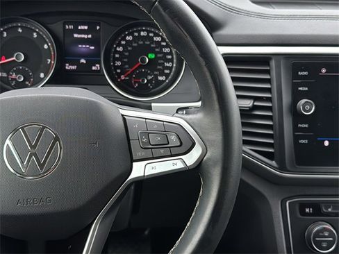 Used 2021 Volkswagen Atlas SE w/ Towing Package image 24