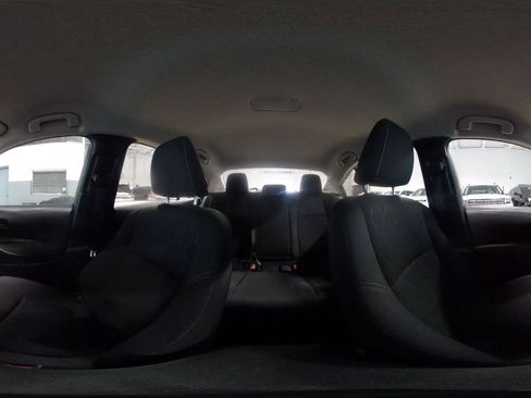 Used 2025 Toyota Corolla LE image 41