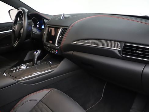 Used 2019 Maserati Levante Trofeo AWD/4WD image 21