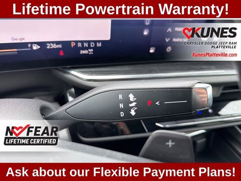 Used 2024 Buick Envision Preferred AWD/4WD image 19