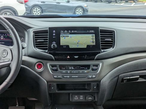 Certified 2024 Honda Passport TrailSport image 25
