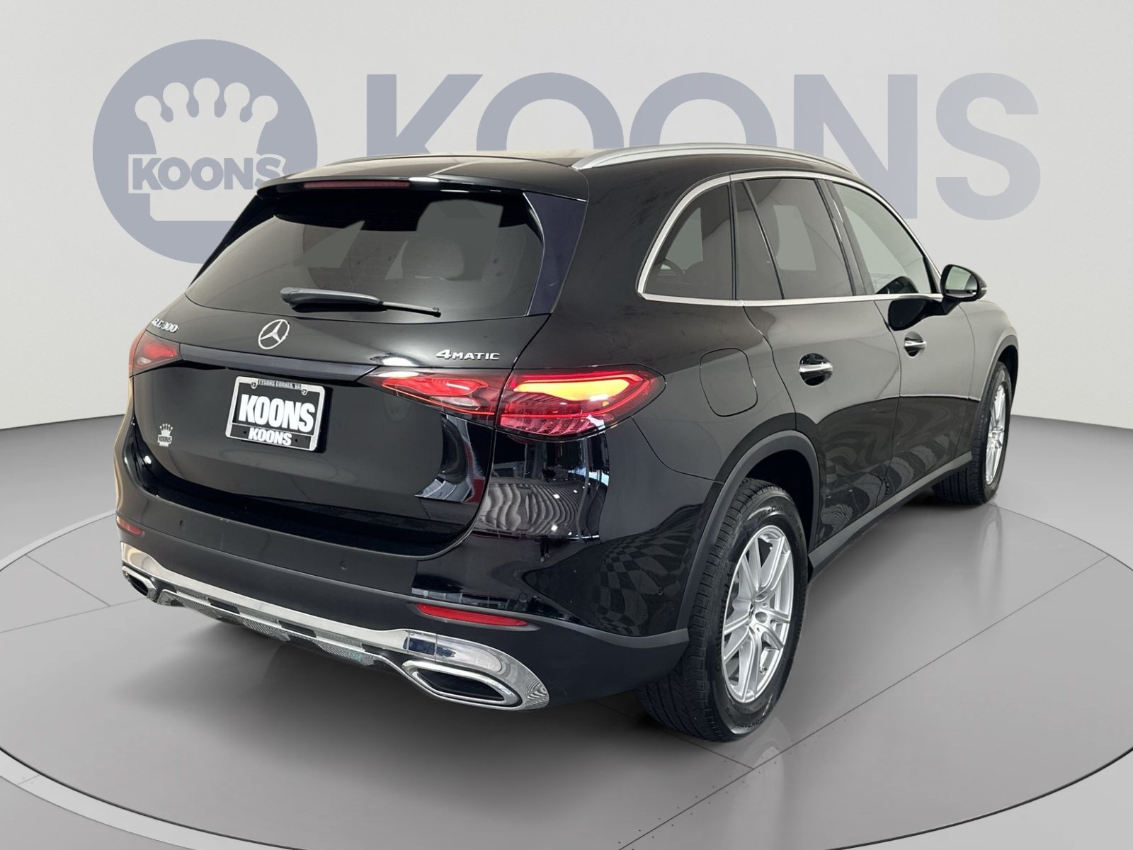 Used 2023 Mercedes-Benz GLC 300 4MATIC image 7