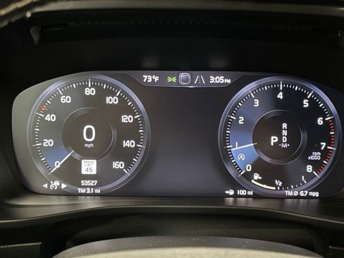 Used 2021 Volvo XC40 T5 R-Design w/ Advanced Package image 17