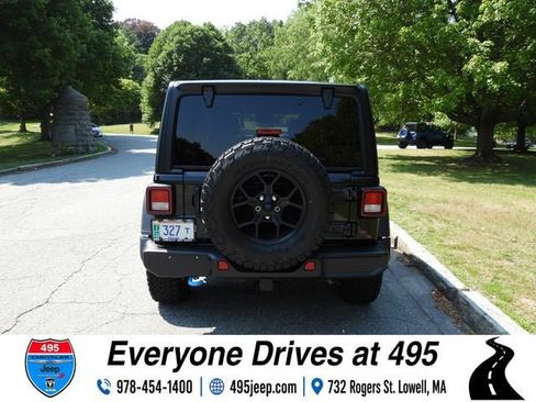 Used 2024 Jeep Wrangler Unlimited AWD/4WD image 4