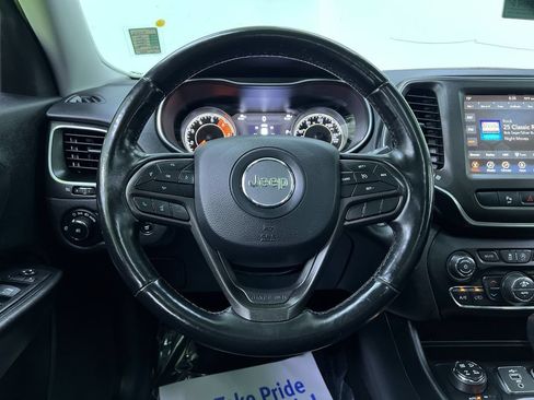 Used 2020 Jeep Cherokee Trailhawk w/ Comfort/Convenience Group AWD/4WD image 7