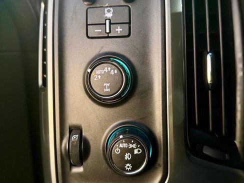 Used 2017 Chevrolet Silverado 1500 LTZ Z71 w/ LTZ Plus Package image 13