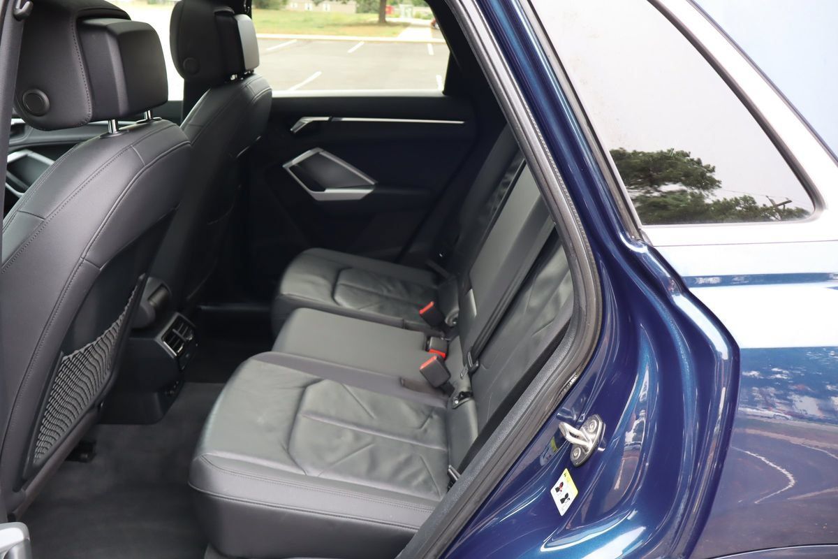 Used 2019 Audi Q3 2.0T Premium AWD/4WD image 20