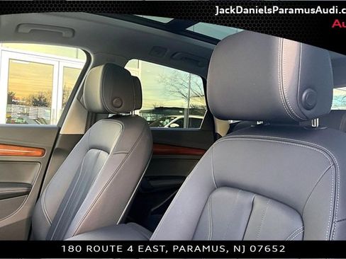 Used 2023 Audi Q5 2.0T Premium Plus w/ Premium Plus Package image 17