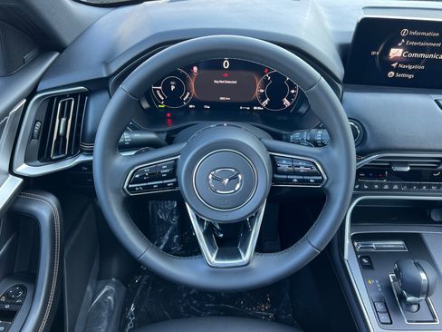 New 2025 MAZDA CX-70 Plug-In Hybrid w/ Premium Plus image 16