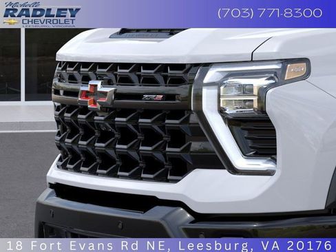 New 2026 Chevrolet Silverado 2500 ZR2 image 15