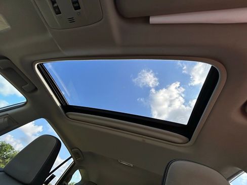 Used 2013 Toyota RAV4 XLE FWD image 29