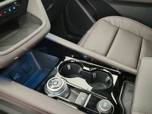 New 2026 Ford Explorer Platinum w/ LUX Leather Package image 16