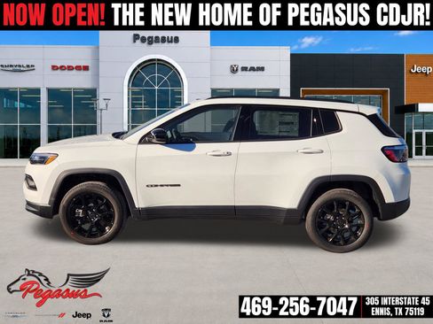 New 2026 Jeep Compass Latitude AWD/4WD image 3