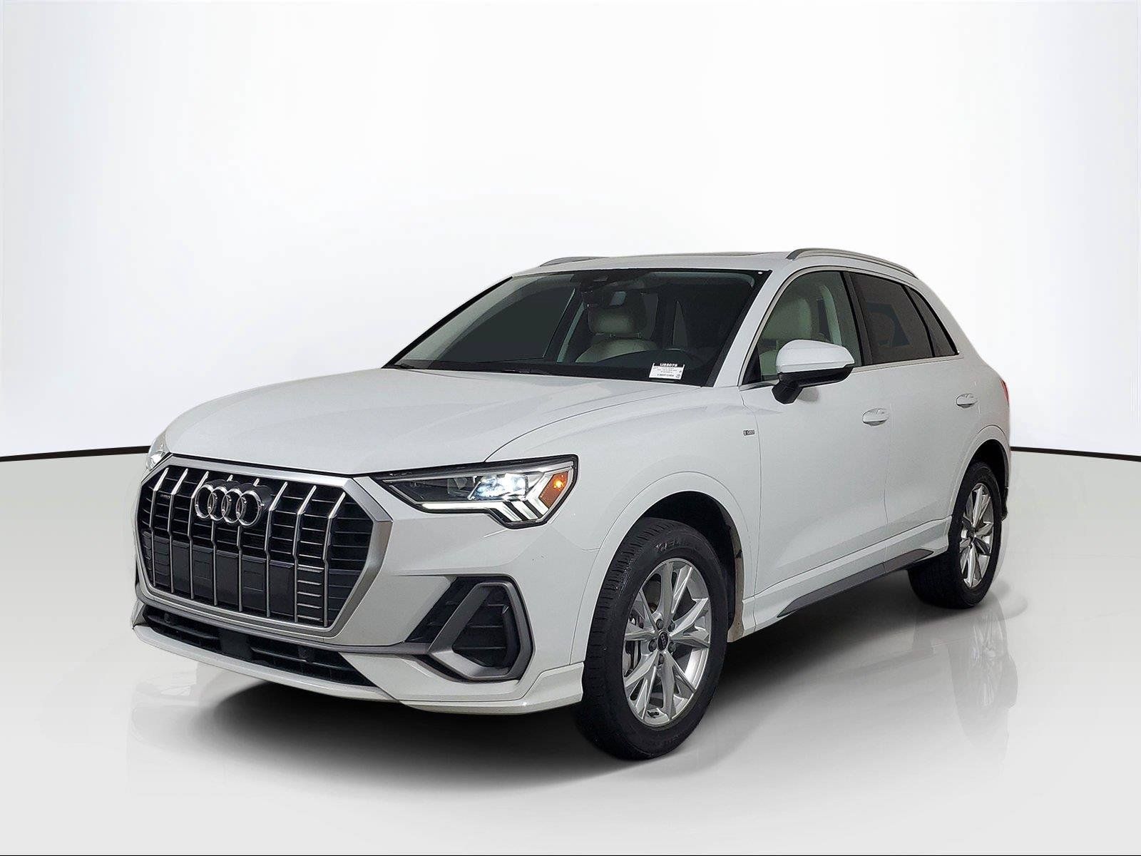 Used 2024 Audi Q3 2.0T Premium AWD/4WD image 3