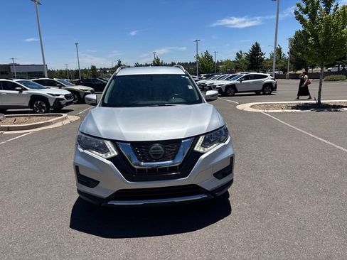 Used 2018 Nissan Rogue SV FWD image 7