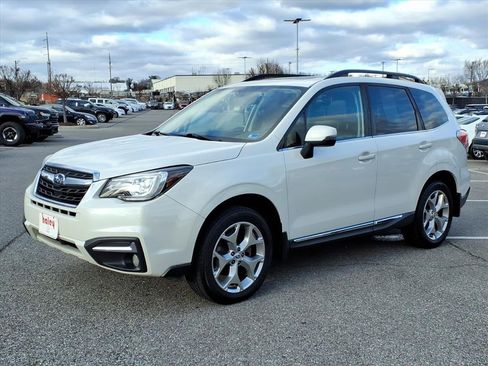 Used 2018 Subaru Forester 2.5i Touring image 9