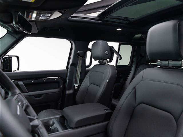 New 2026 Land Rover Defender 110 X-Dynamic SE AWD/4WD image 15