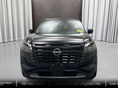 New 2026 Nissan Pathfinder SL AWD/4WD image 2