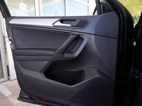Certified 2023 Volkswagen Tiguan S FWD image 18