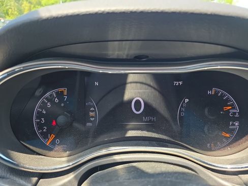 Used 2017 Jeep Grand Cherokee Limited AWD/4WD image 16