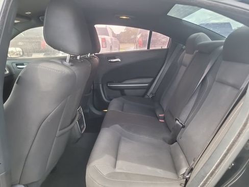 Used 2022 Dodge Charger SXT RWD image 13
