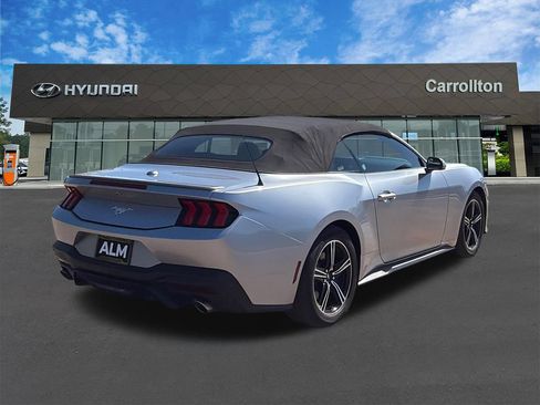 Used 2025 Ford Mustang Premium RWD image 5