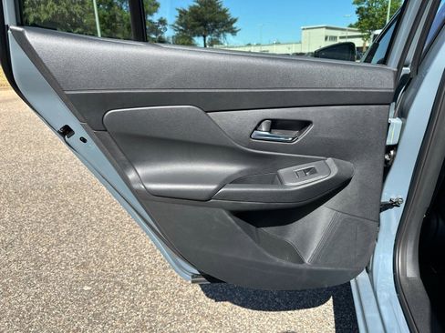 New 2026 Nissan Sentra SV w/ SV Convenience Package FWD image 18