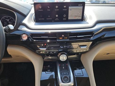 Certified 2023 Acura MDX FWD w/ Technology Package image 8