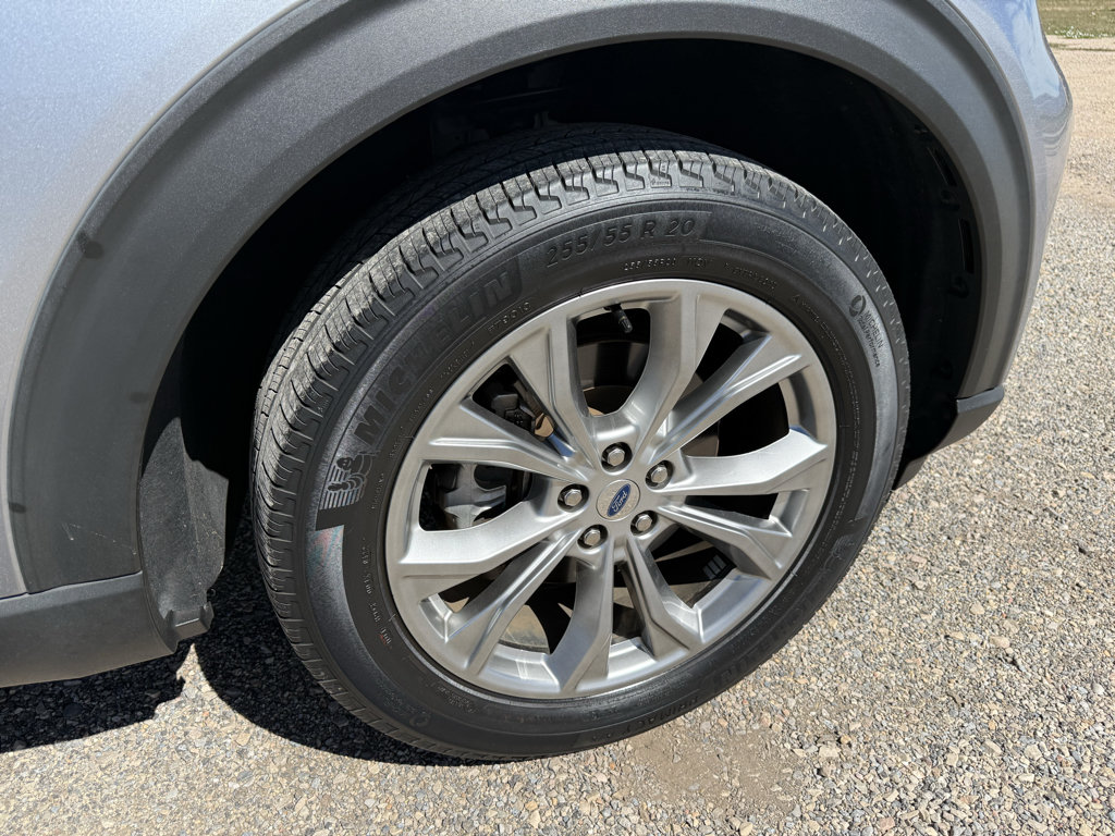 Used 2022 Ford Explorer Limited AWD/4WD image 9