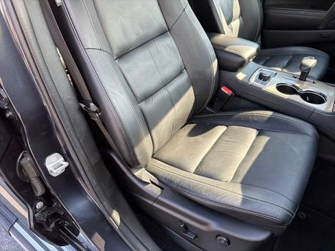 Used 2015 Jeep Grand Cherokee Limited w/ Trailer Tow Group IV AWD/4WD image 25