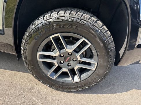 New 2026 GMC Terrain AT4 w/ LPO, Black Badging Package image 35